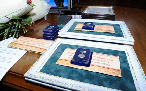 Лучшие многодетные семьи Коми получат по 100 тысяч рублей