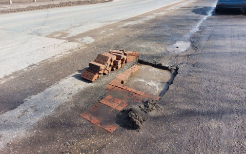 Жители Коми о «кирпичном» ремонте дорог: «Хоть так, и то спасибо»