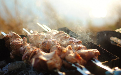Как приготовить шашлык без вреда для здоровья: советы эксперта
