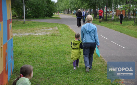 В России предложили сократить рабочую неделю для женщин с детьми