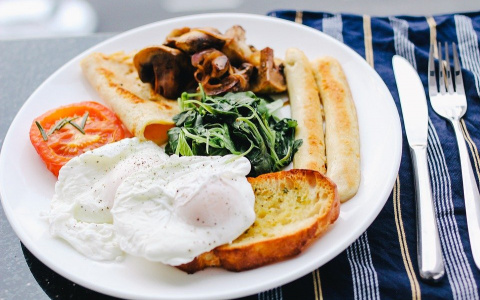 Когда лучше всего завтракать: совет врача