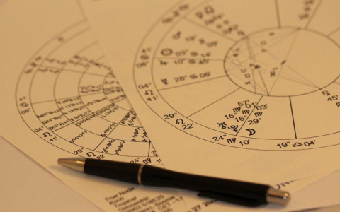 Гороскоп на 19 мая: Овны начнут серьезное дело, а Стрельцы должны будут проявить мудрость