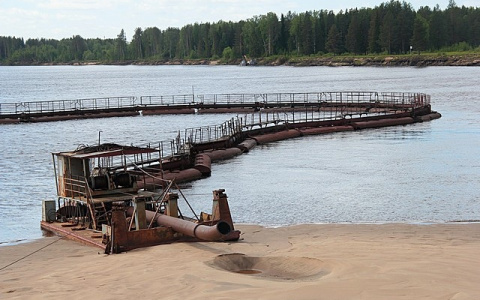 Река под переправой в Алешино стала глубже