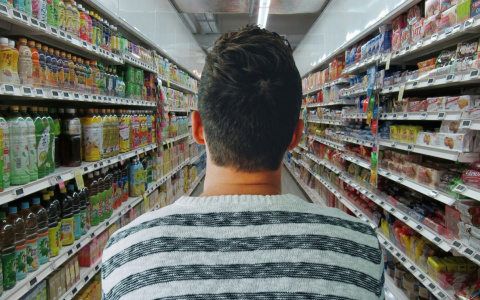 Опасно для здоровья: названа самая вредная еда из супермаркета