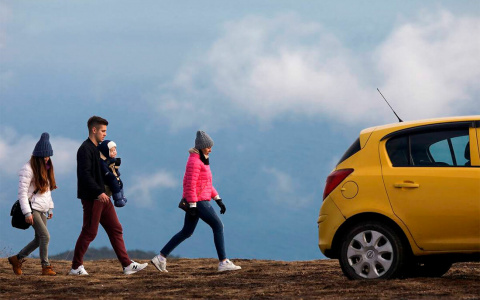 Многодетные семьи получат больше миллиона рублей на покупку авто