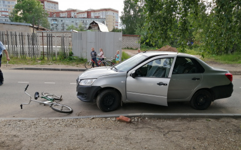 В Сыктывкаре под колеса авто попал 10-летний велосипедист