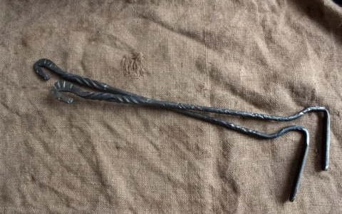 Жительница Коми избила свою мать кочергой и облила ее кипятком