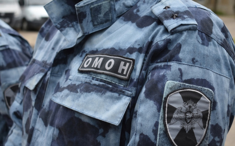 В Коми ОМОНовцы задержали мужчину, который запустил квадрокоптер