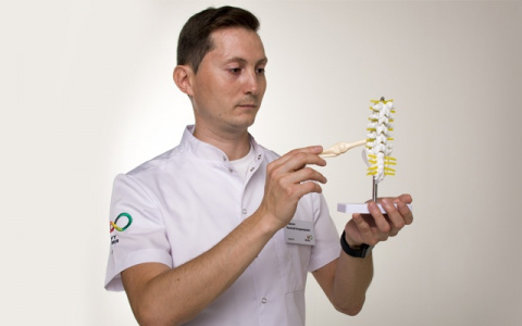 Сыктывкарский невролог развеял мифы о боли в спине