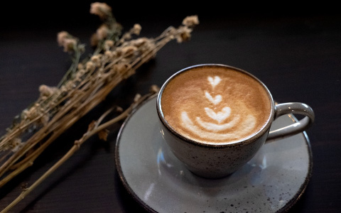 Ученые нашли связь между ежедневным употреблением кофе и болезнями сердца