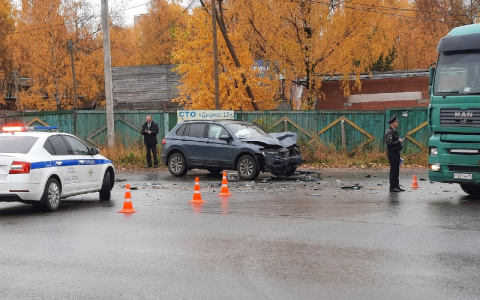 Жёсткая авария у ЦВК: фотографии