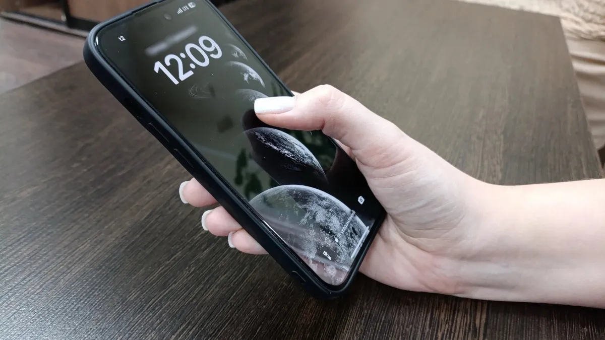 Вы отвечаете, но слышите тишину: для чего незнакомцы прозванивают наши номера и сбрасывают