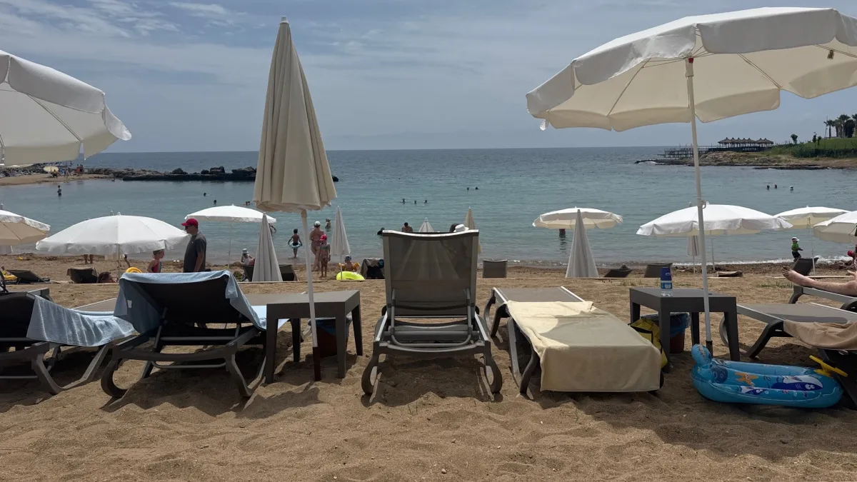 В 2-3 раза дешевле Сочи и в 2 раза лучше сервис: Куда выгоднее всего лететь отдыхать россиянам