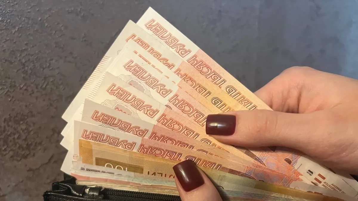 Сыктывкарка украла со счета родственника более 400 тысяч рублей 