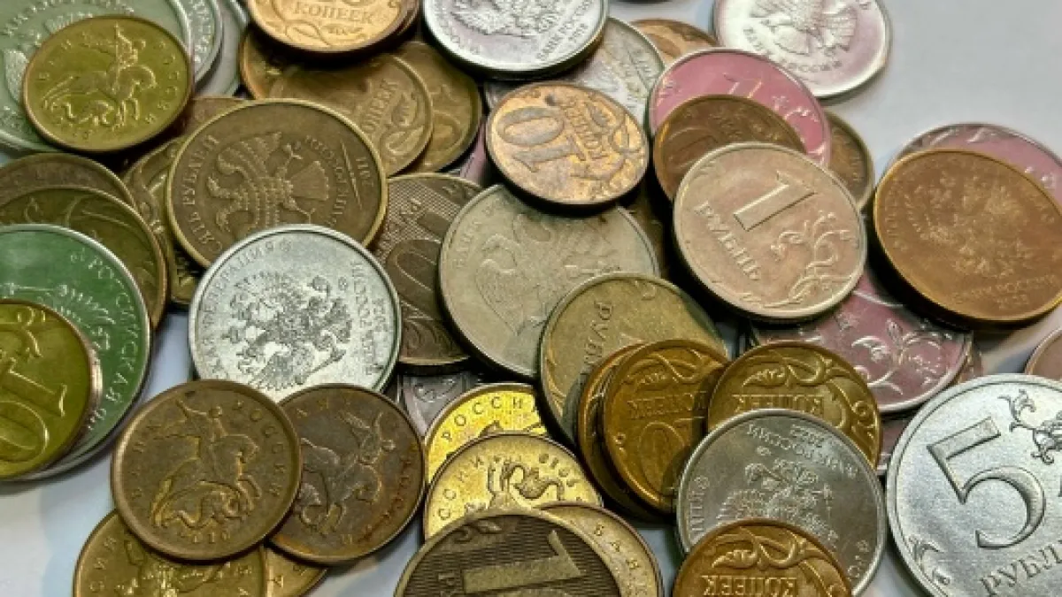 В Коми ужесточают контроль за тратами чиновников