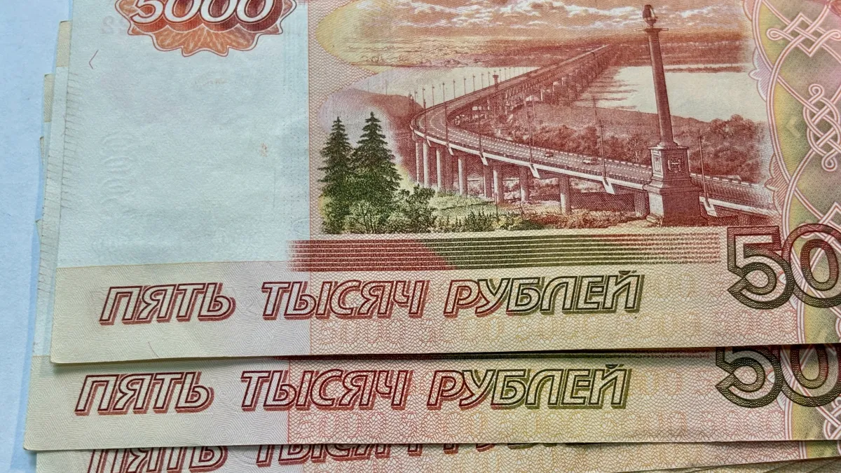 86-летней пенсионерке в Коми компенсировали затраты на ремонт после потопа из-за дырявой крыши
