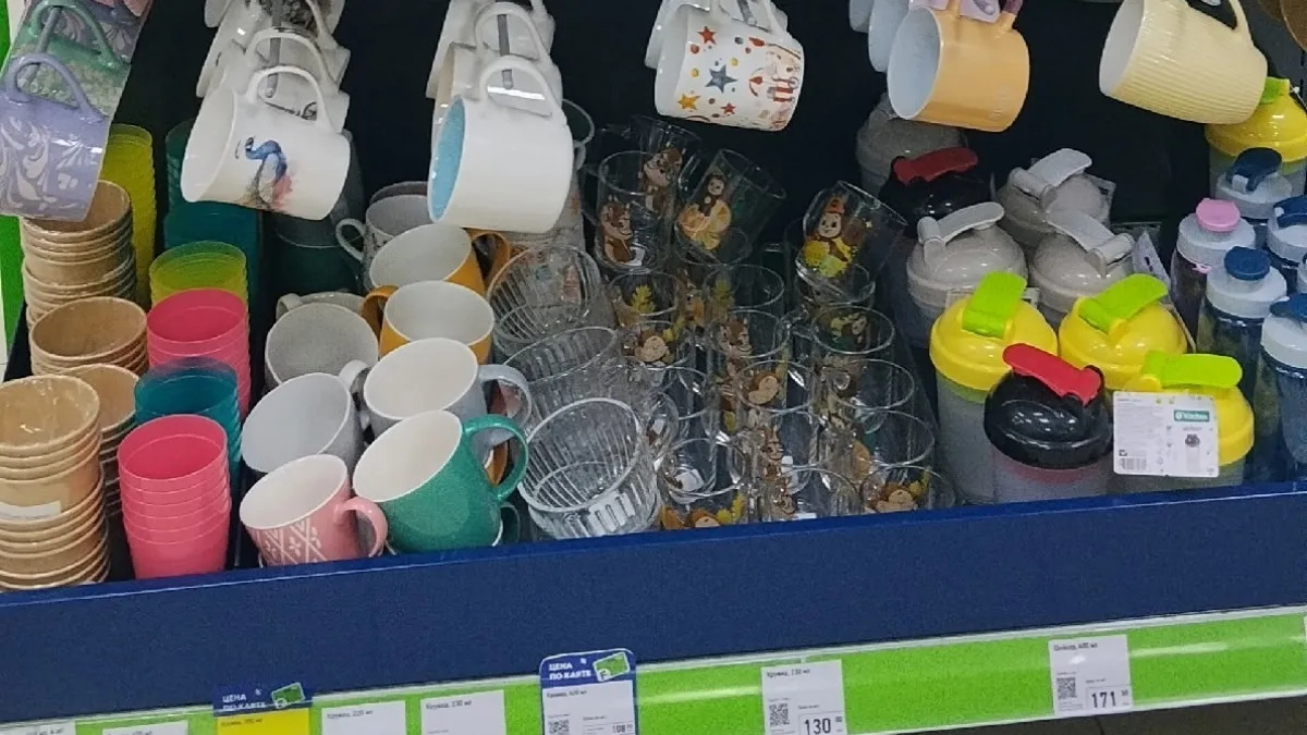 Чем стеклянная посуда из "ФиксПрайса" и "Светофора" отличается от такой же в крупных дорогих магазинах