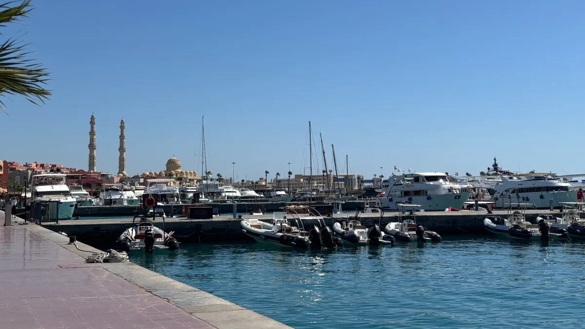 Отдых мечты без толп туристов: как поймать „тихий“ сезон на курортах и сэкономить