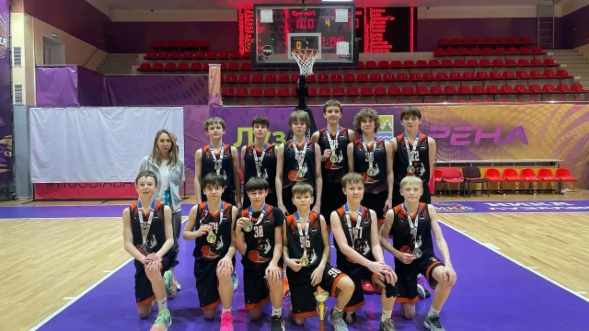 Сборная Сыктывкара-1 выиграла путевку на межрегиональный турнир, обыграв ухтинцев в финале первенства Коми по баскетболу