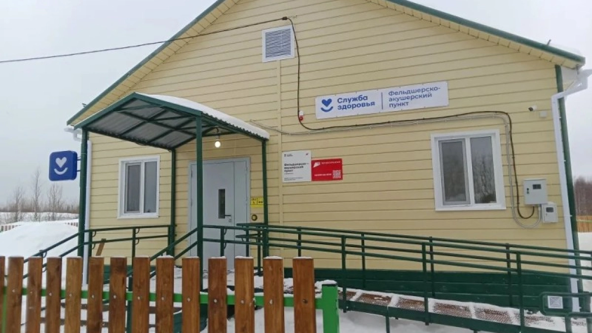 В одном из сел Коми затянулось строительство ФАПа: подрядчику выдали предписание