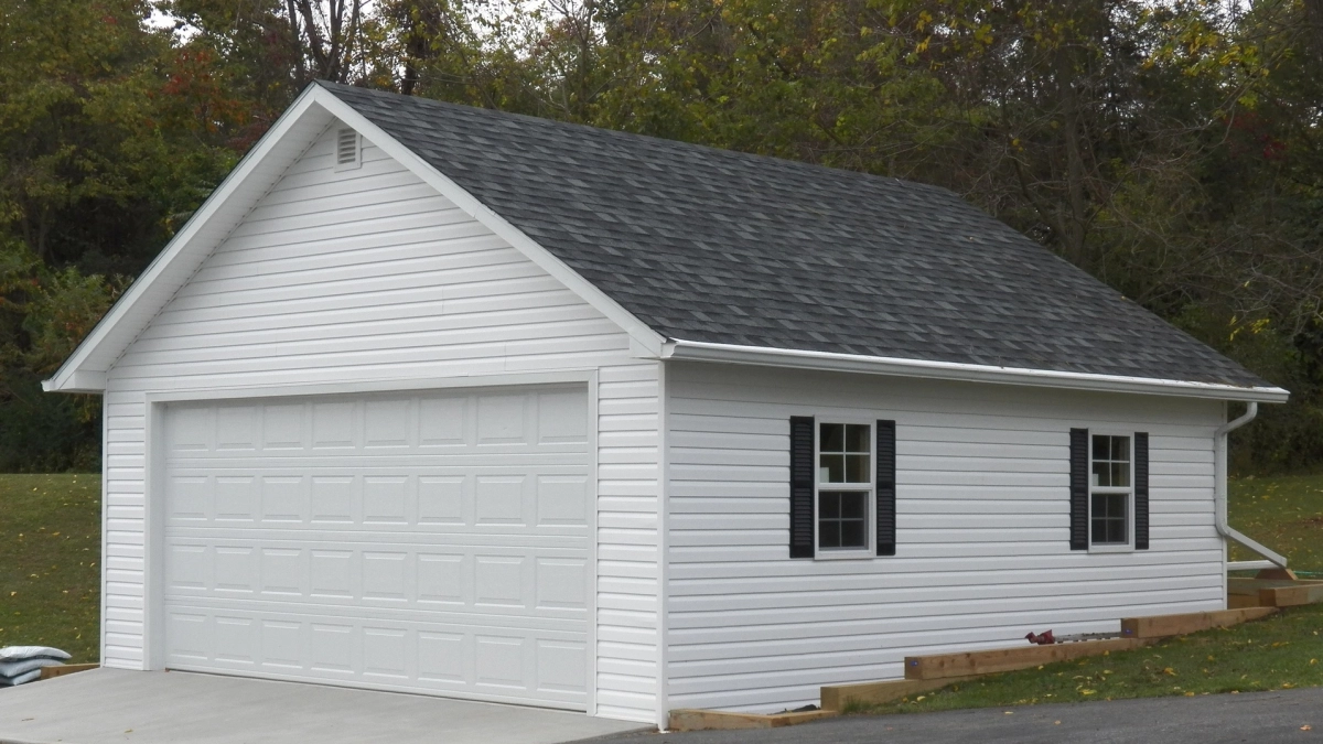 Если бы строил дом снова, не обшивал его сайдингом: вот что с ним стало за 12 лет - показываю. Теперь, знаю чем заменить