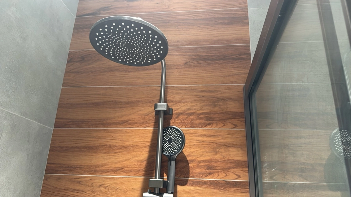 6 отличных цветов для отделки ванной – останутся в тренде даже через 3 года: дизайнеры рекомендуют только их