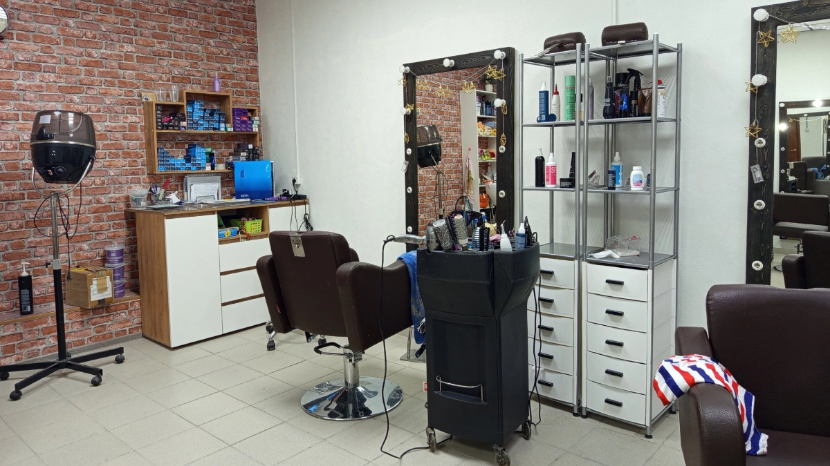 5 деталей в прическе, которые коварно прибавляют возраст после 40 лет