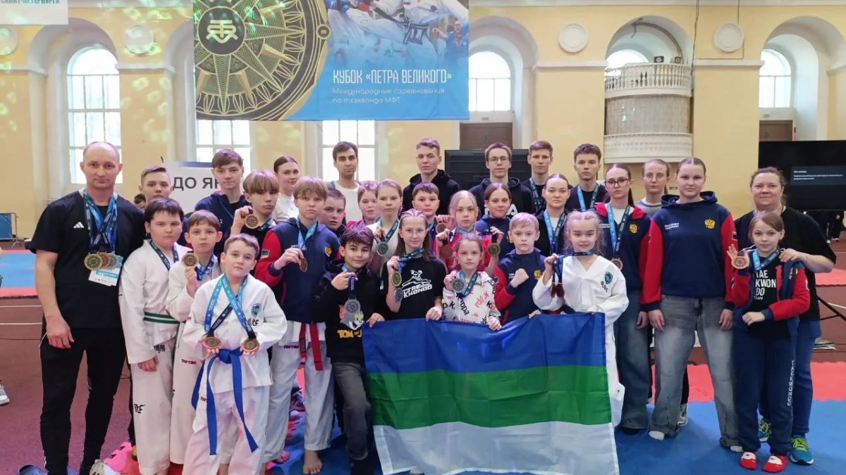 Сыктывкарские тхэквондисты забрали два десятка наград Кубка Петра 