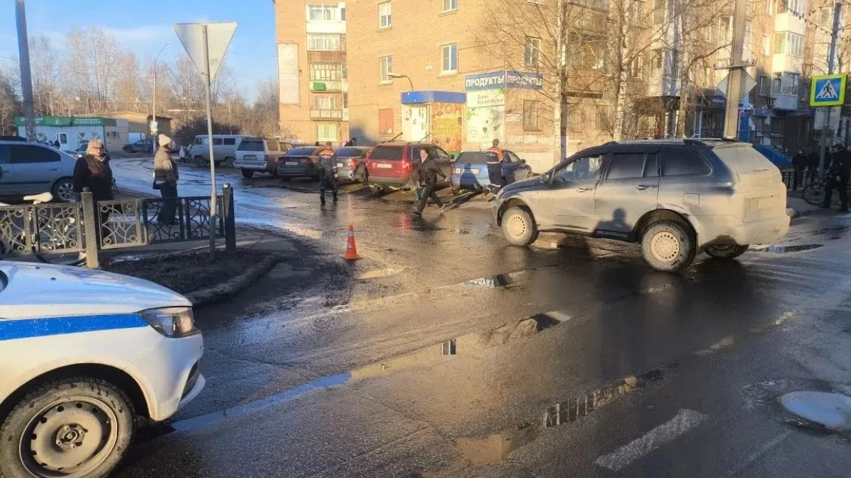 В Коми под колеса Kia Rio попал юный велосипедист