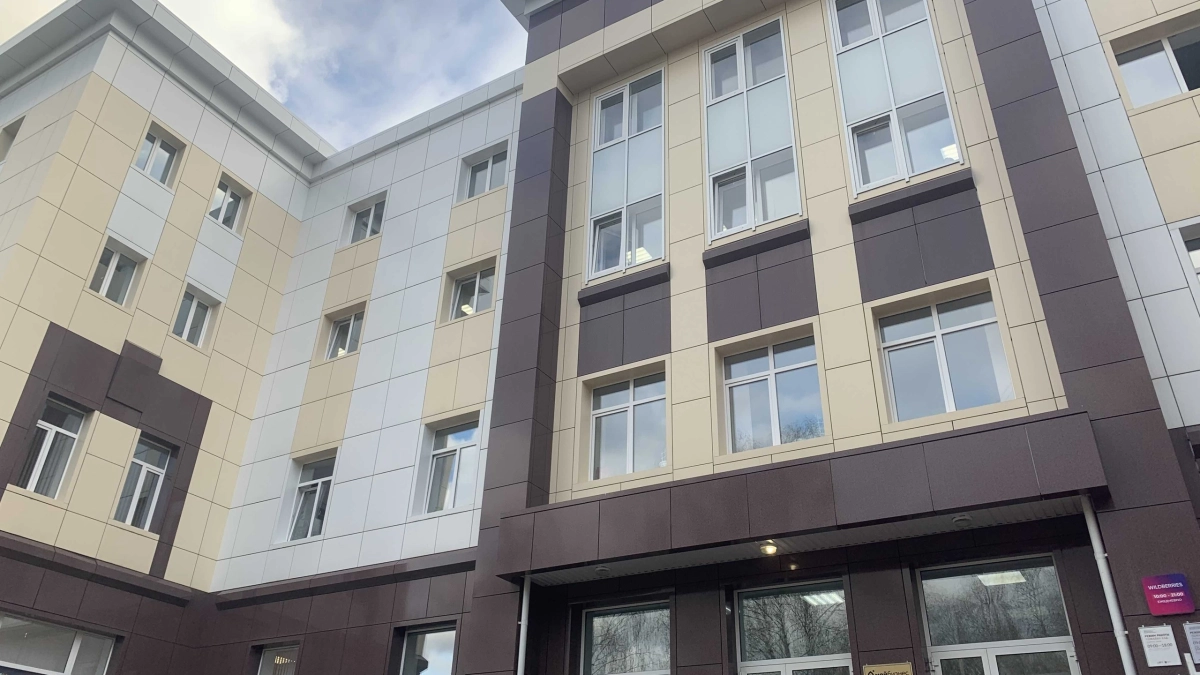 Офисы в сыктывкарском Доме дружбы народов выставили на продажу