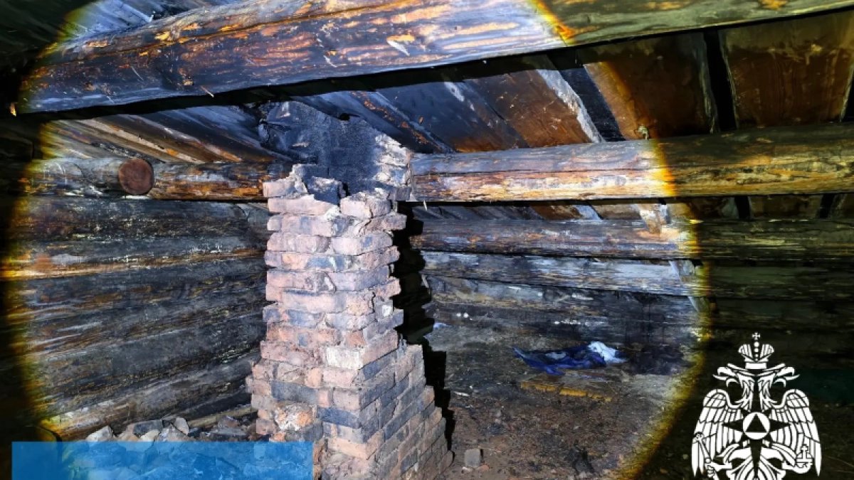 В Коми сотрудники МЧС из-за пожара в жилом доме эвакуировали пять человек