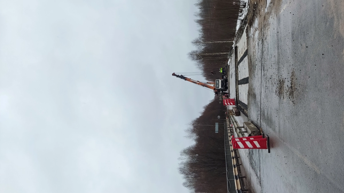 В Коми продолжается ремонт моста через реку Кулом-Ю