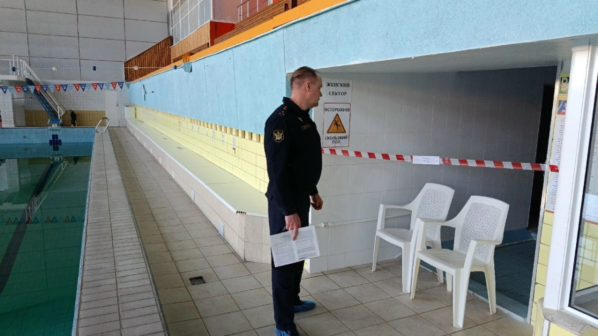 В Сыктывкаре на 30 суток закрыли центральный бассейн из-за серьезных нарушений санитарных норм