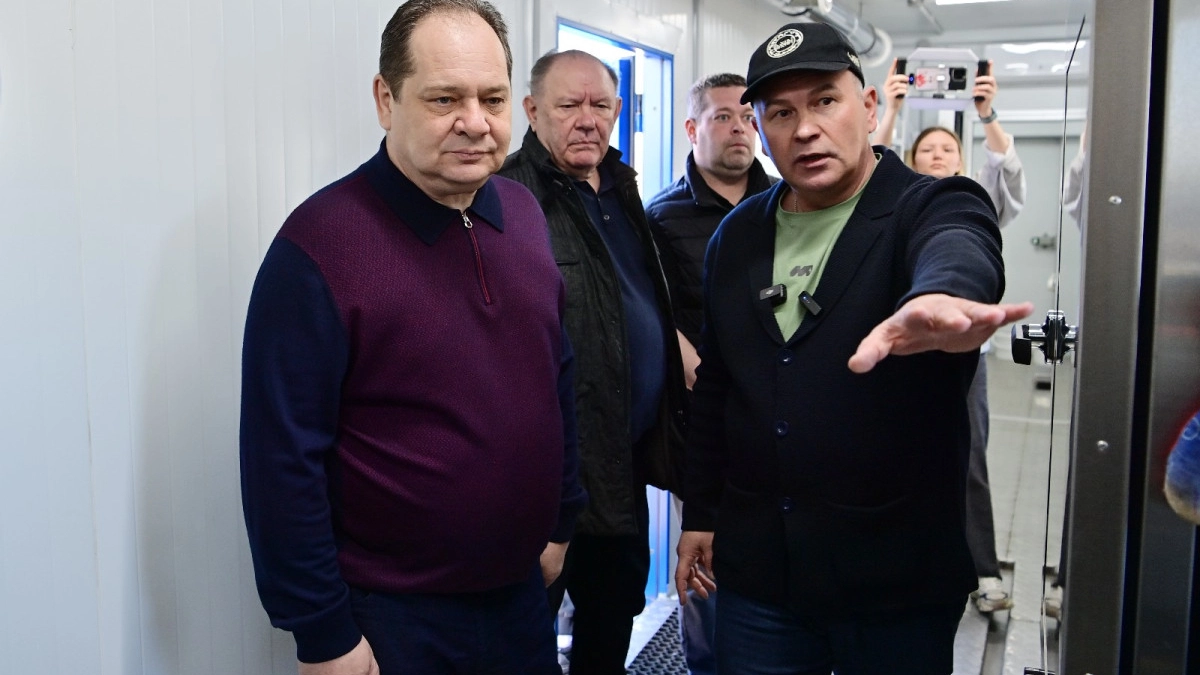 Глава Коми оценил работу предприятия по переработке дикоросов в Аджероме