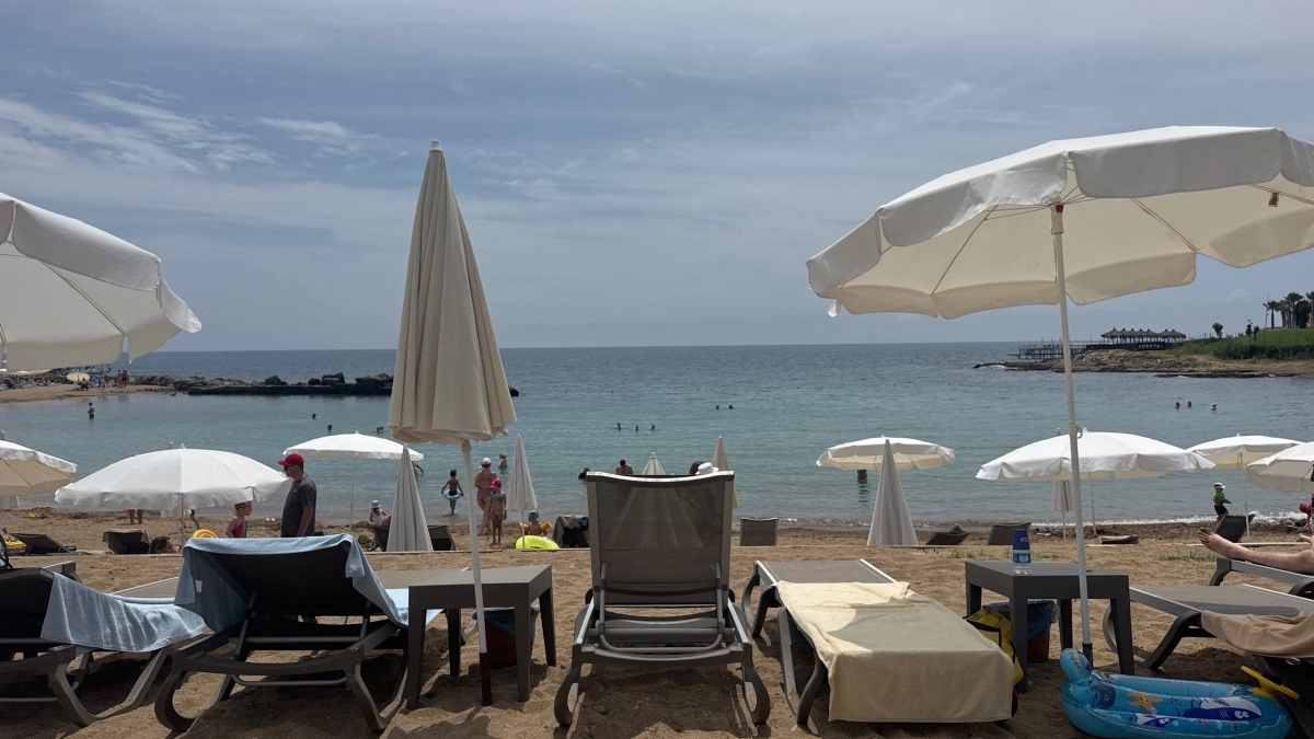 В 3 раза дешевле Турции, а пляжи без толп туристов и море чистое как слеза — что это за страна