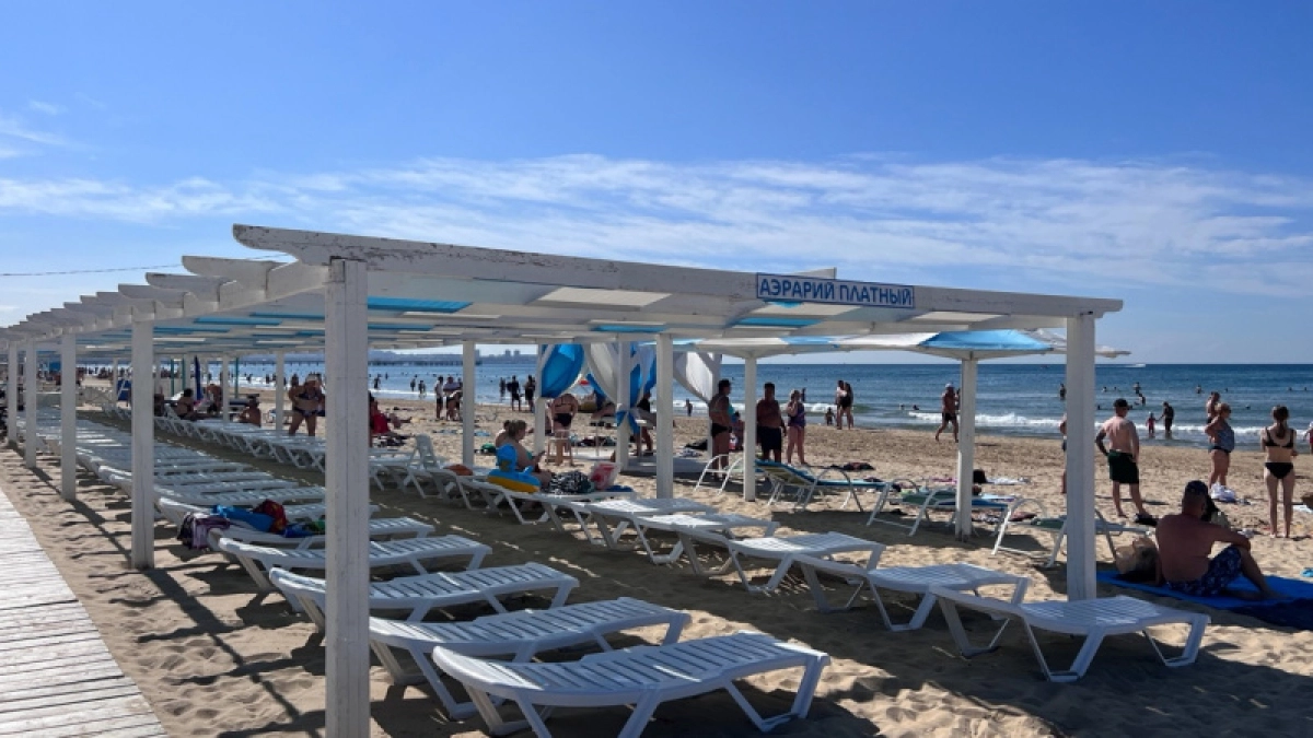 Круче Турции и Египта: шикарный курорт на Азовском море – чистые пляжи, теплая вода, и детям нравится