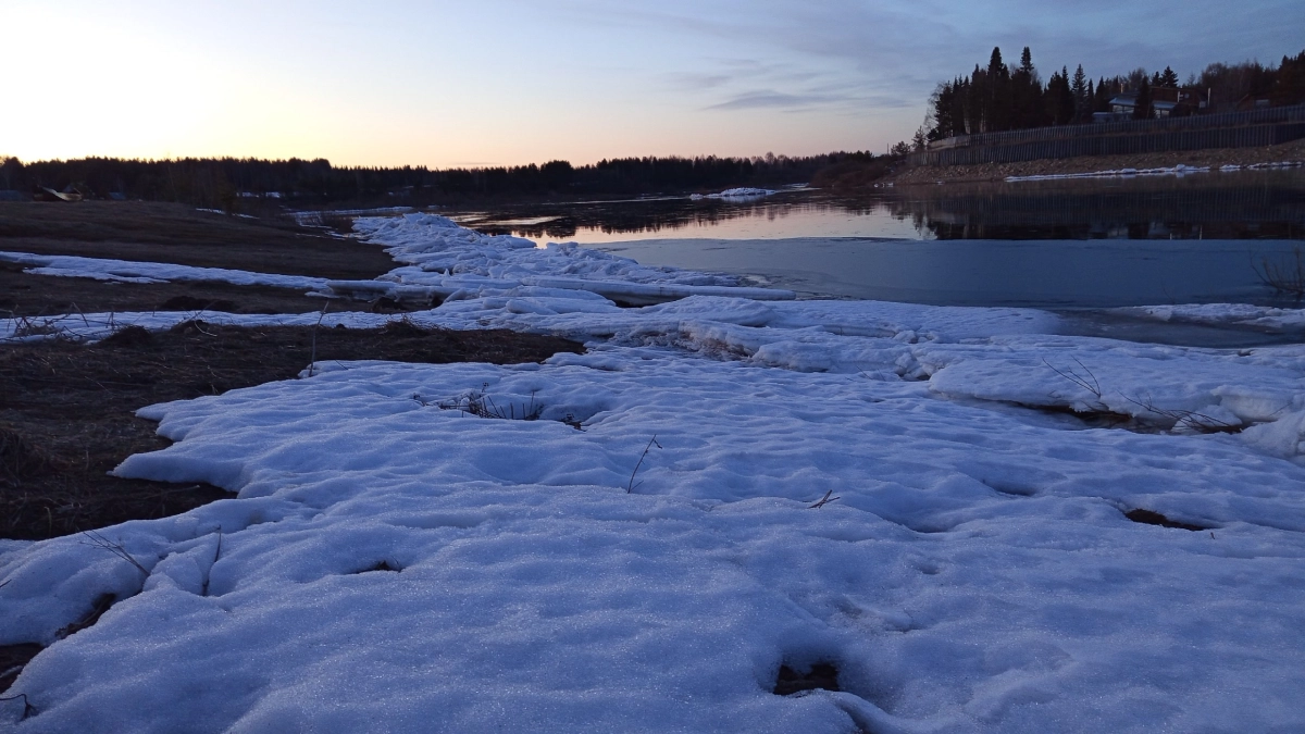 На реках Коми идут весенние процессы: ледоход на Печоре и подъём уровня воды до 64 сантиметров