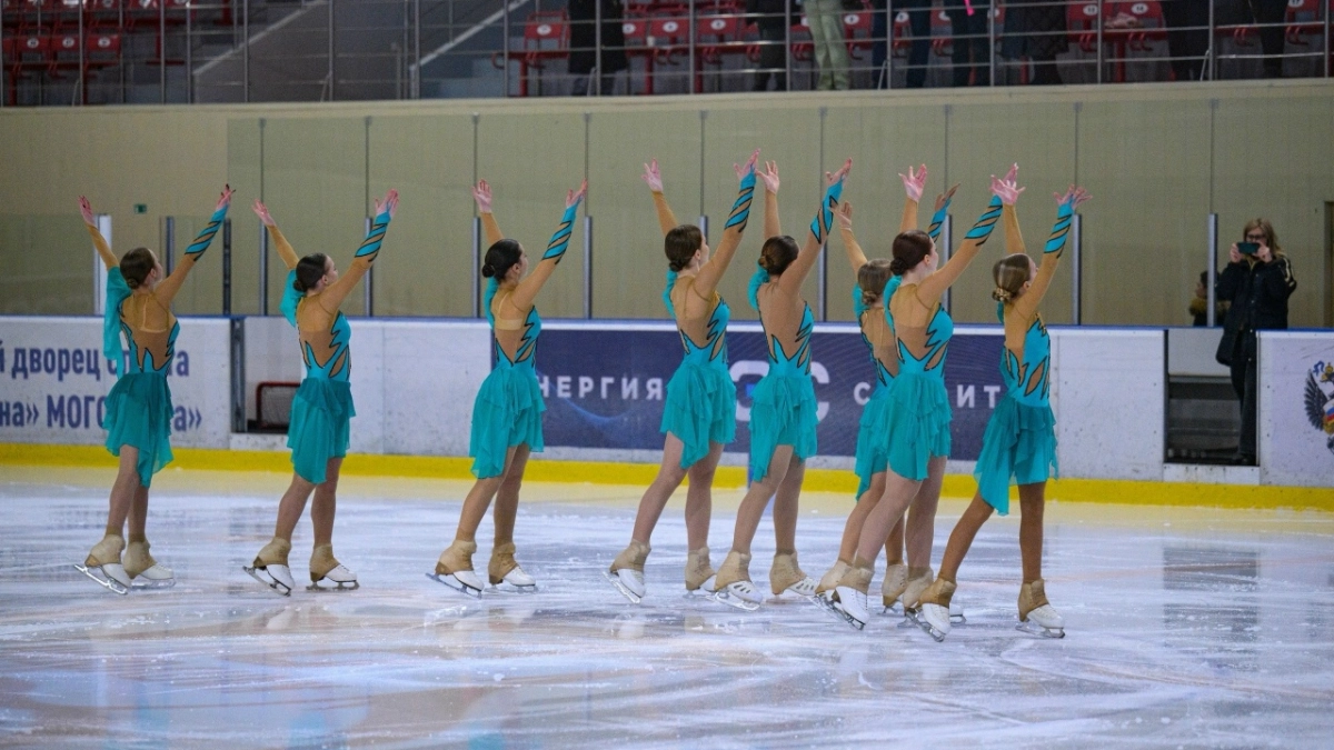 Вместе на «Звездную дорожку»: знаменитый фигурист поделится своими знаниями с юными спортсменам Ухты