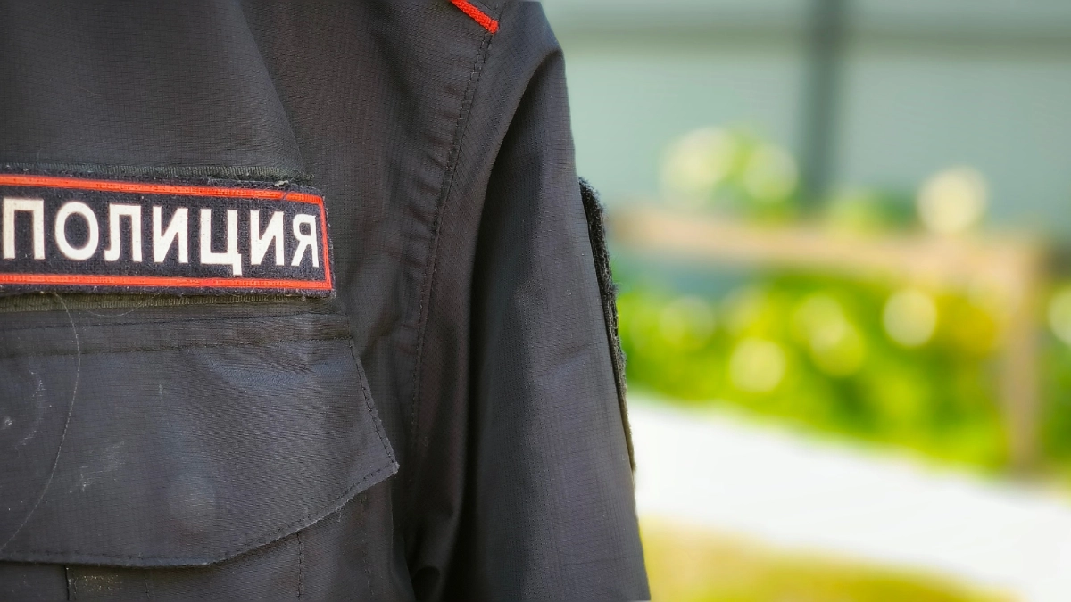 В Сыктывкаре подросток расстрелял остановку из пневматики