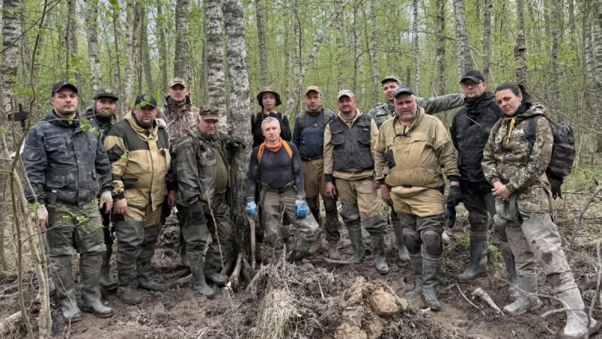 Отряд "Хранители" из Коми поднял останки 12 бойцов в Новгородской области