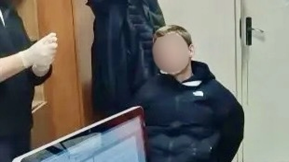 22-летний сыктывкарец попался при попытке забрать крупную партию наркотиков