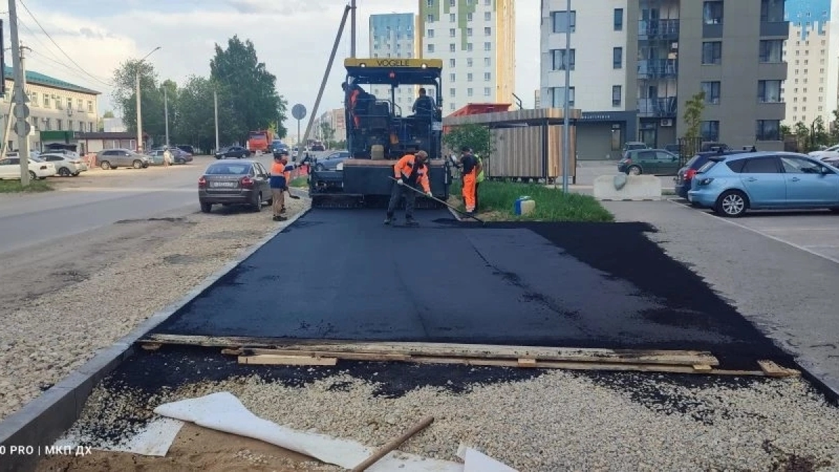 В Сыктывкаре завершаются работы по благоустройству улицы Тентюковской