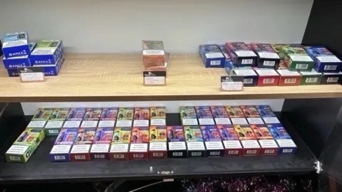 В Сыктывкаре полицейские изъяли более полутысячи немаркированных жидкостей для вейпов