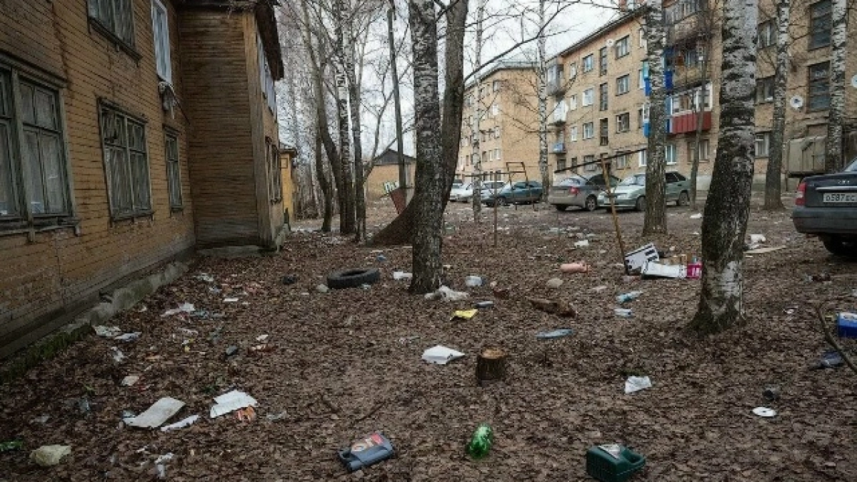 За неделю УК и ТСЖ Сыктывкара получили 18 предостережений за беспорядок во дворах