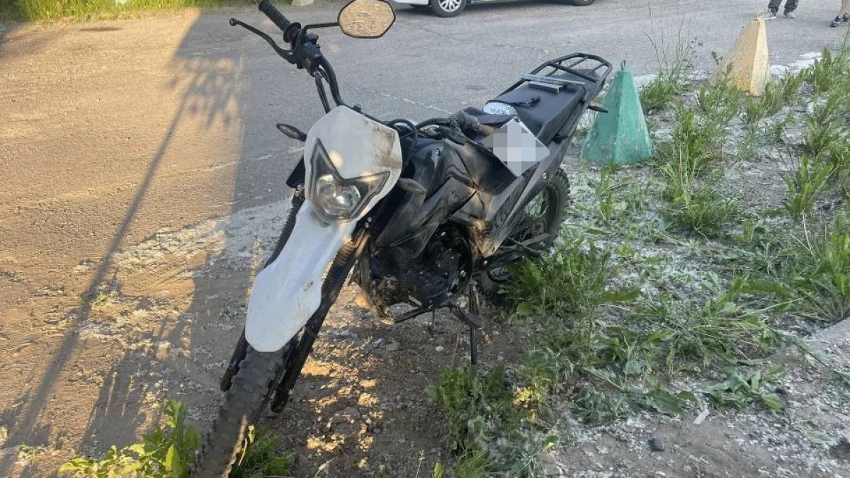 Подросток на мотоцикле попал в больницу после ДТП в Коми