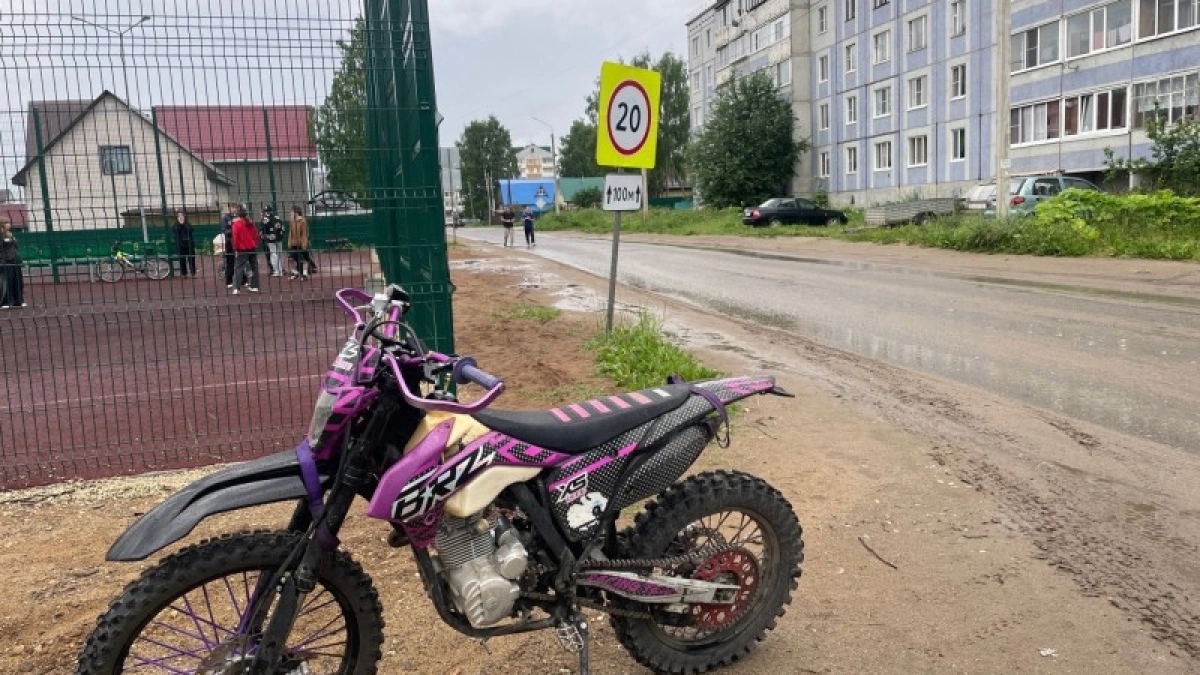 В Коми полицейские поймали 14-летнего подростка на мотоцикле
