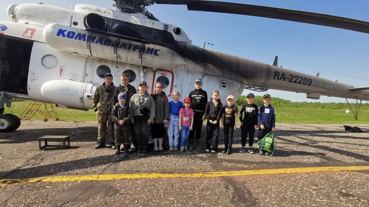 Около 100 детей оленеводов из северных районов Коми отправились на летние каникулы к родителям в тундру