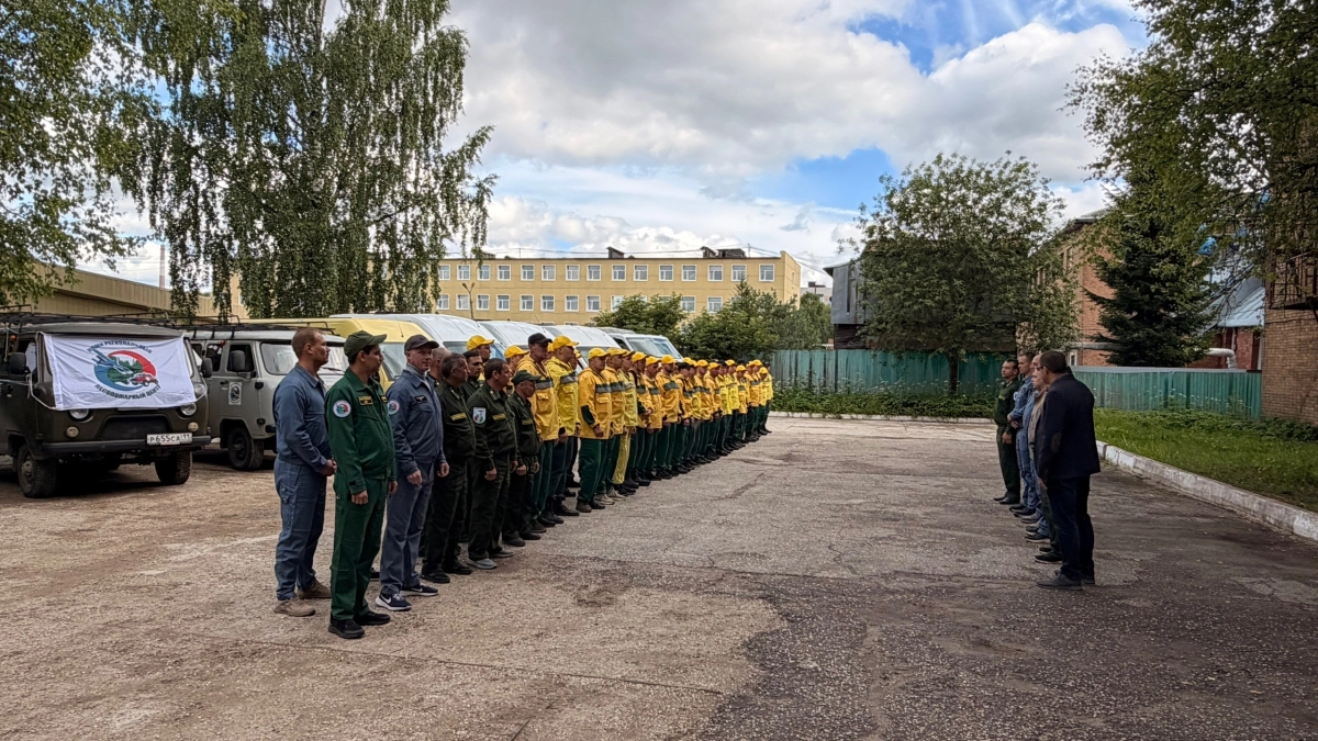 100 авиапожарных из Коми вылетели на борьбу с лесными возгораниями в Красноярском крае