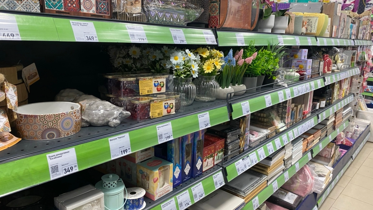 Зашла в Fix Price просто за мелочами по 77 рублей — и «застряла» у новинок: 10 находок, которые нужны каждой хозяйке