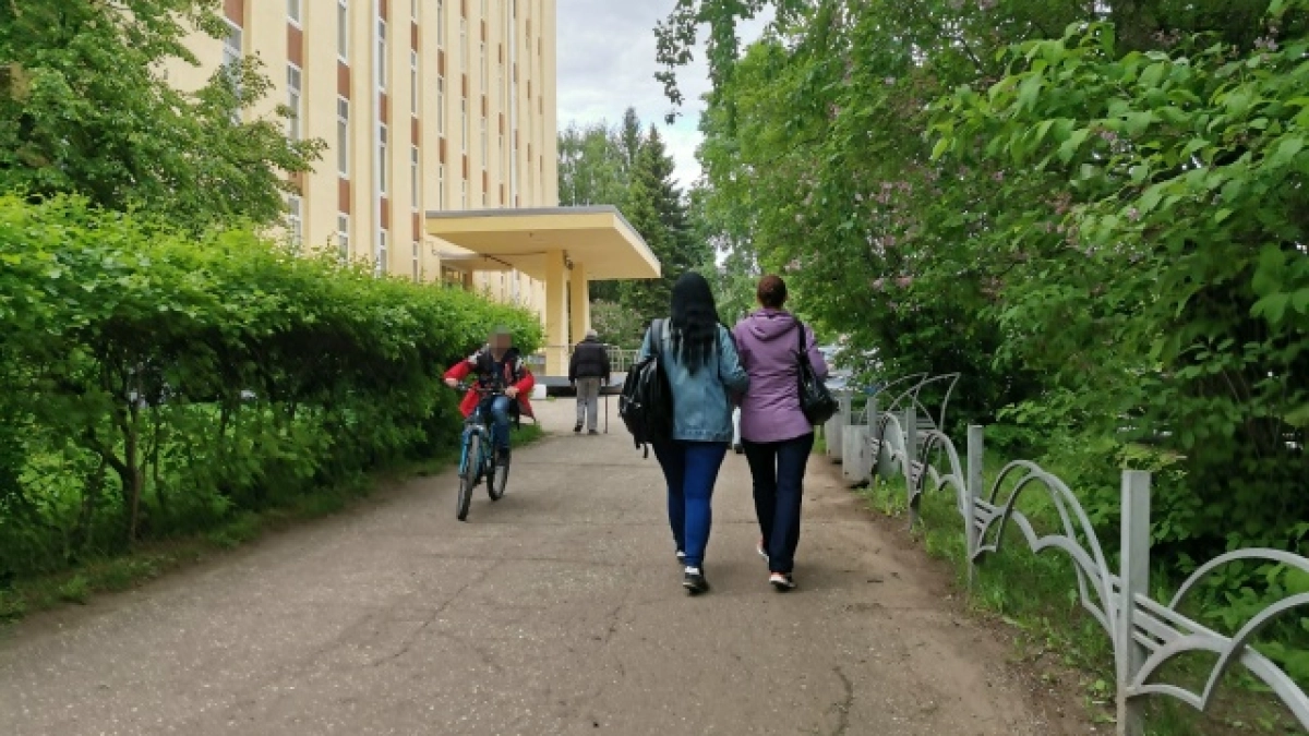 В центре Сыктывкара до 20 августа приведут в порядок пешеходную зону возле Института биологии